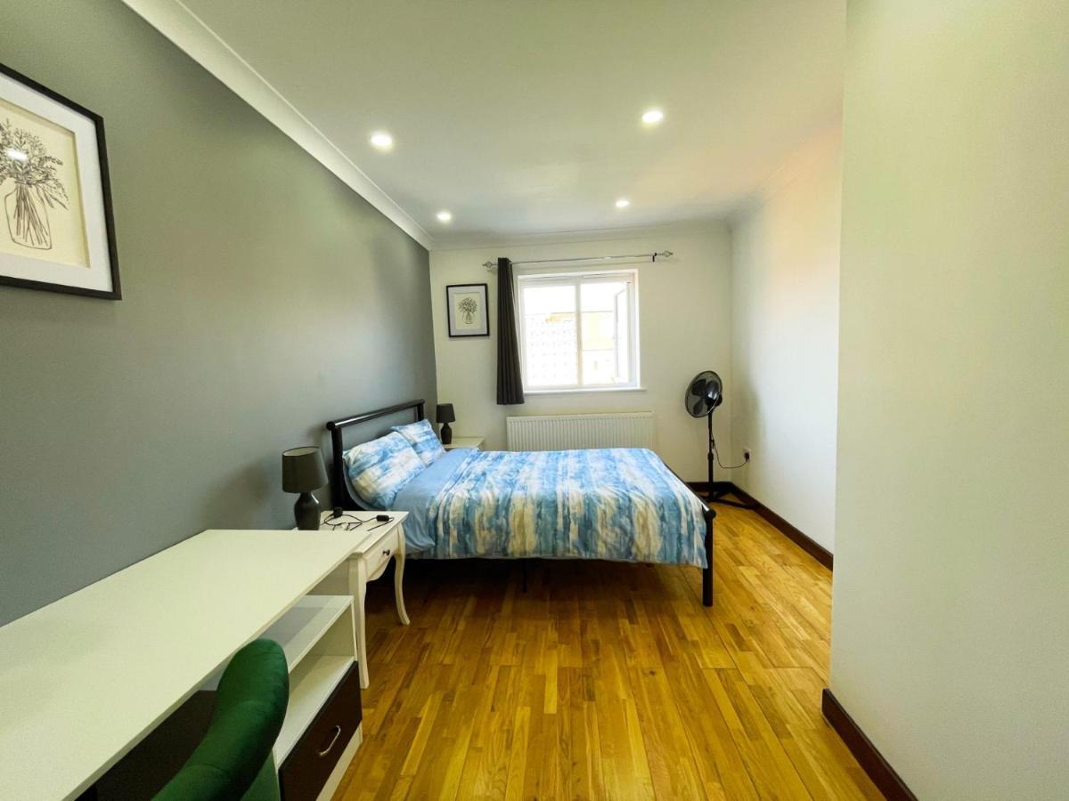 New Look, 7 Minutes To Station, 20 Minutes To Central London Streatham Vale Esterno foto